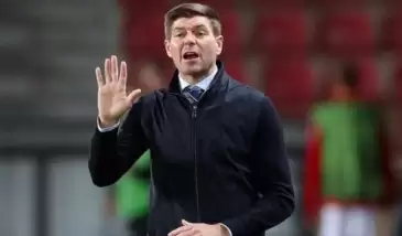 Steven Gerrard'dan futbolcularına ilginç yasak! 