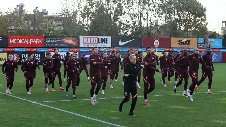 Galatasaray'da Arda Turan ve Sacha Boey antrenmana katılmadı