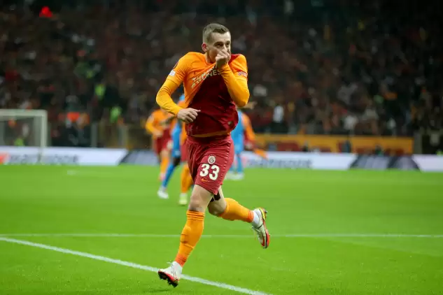 Aleksandar Cicaldau, Galatasaray formasıyla Avrupa'daki ilk golünü attı