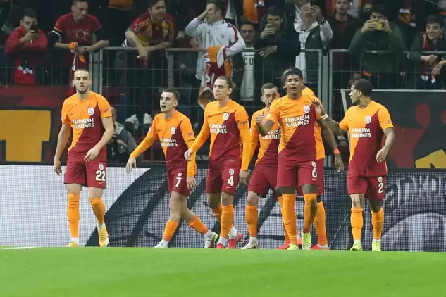 Avrupa'da harika, Türkiye'de kayıp! İşte iki farklı Galatasaray'ın nedeni...