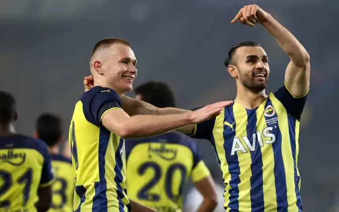 Szalai'ye sol bek yaradı! Galibiyete damga vuran istatistik