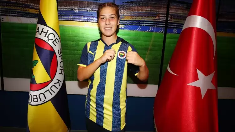 İlayda Cansu kimdir, kaç yaşında, sosyal medya hesabı var mı? Fenerbahçe