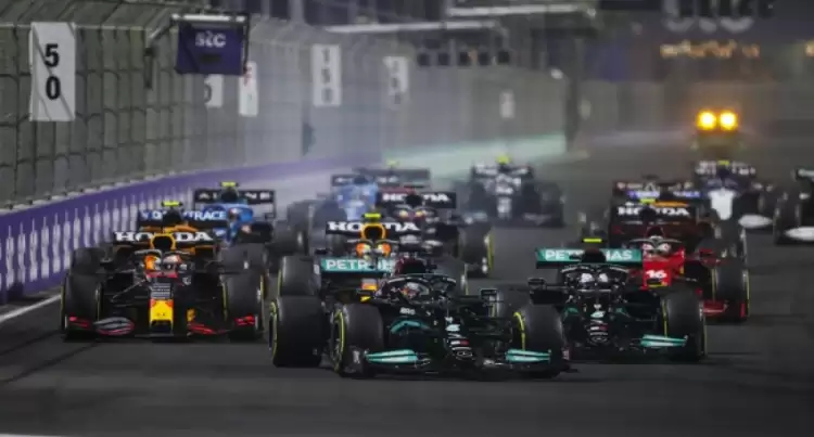 Abu Dhabi GP'de Lewis Hamilton mı Max Verstappen mi avantajlı? 