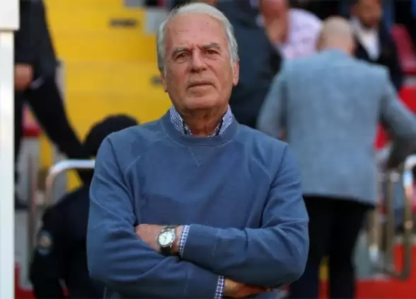 Mustafa Denizli Beşiktaş'a mı gidiyor? Altay'da sürpriz toplantı 