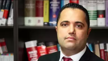 Rezan Epözdemir neden istifa etti?