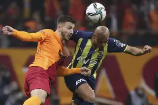Burak Elmas büyük konuştu! Galatasaray havuzdan çıkabilir mi?