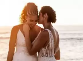 Evlilikleri ortaya çıktı! F.Bahçe'nin eski yıldızından bebek açıklaması