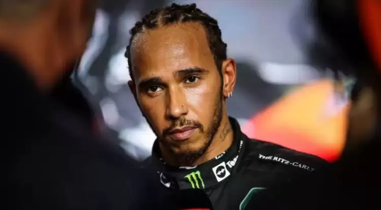 Merdedes piloti Lewis Hamilton Formula 1'i bırakıyor iddiası