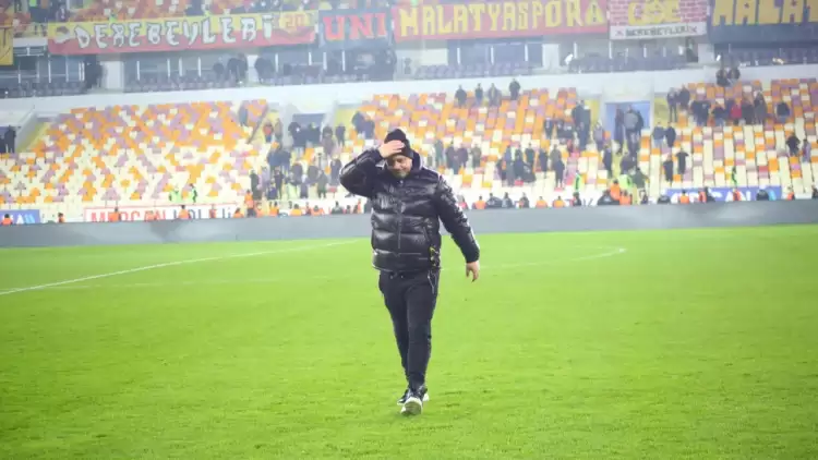 VİDEO - Malatyaspor taraftarı sokağa döküldü! ''Sumudica istifa''