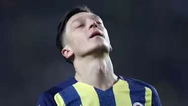 Pereira beğendi, Mesut 'Yetmez' dedi