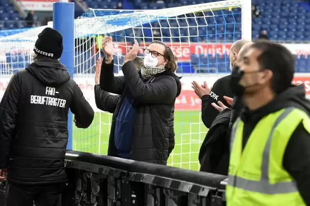 Almanya’da ırkçı tezahüratlar sebebiyle futbol karşılaşması tatil edildi