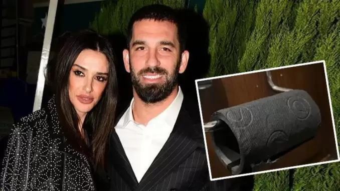 Arda Turan'ın eşi Aslıhan Turan'dan misafire özel siyah tuvalet kağıdı