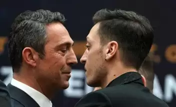 Mesut Özil ısrar etti, Ali Koç 3 yıllık teklif yaptı!