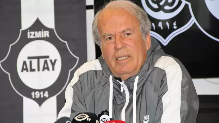 Mustafa Denizli'den Transfer Açıklaması: "2 Türk Oyuncu..."