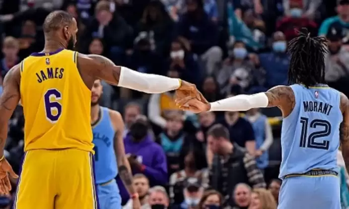 LeBron'un Kariyer Rekoru, Ja Morant'ı Durdurmaya Yetmedi