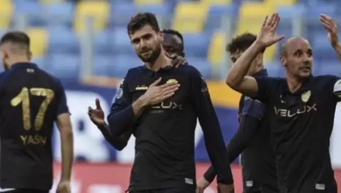 MKE Ankaragücü Nadir Çiftçi ile yollarını ayırdı