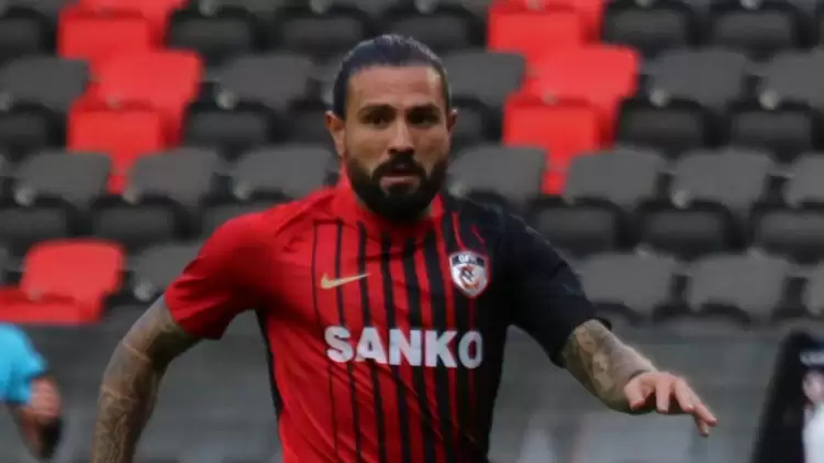 Bursaspor açıkladı! Kenan Özer transferi imzaya kaldı