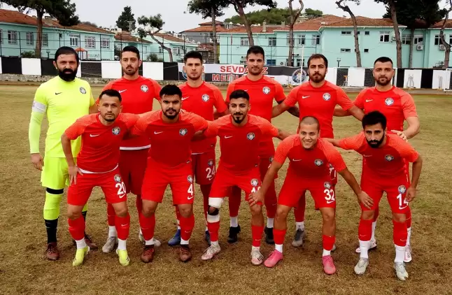 Çeşme Belediyespor deplasman galibiyeti ile liderliğini korudu