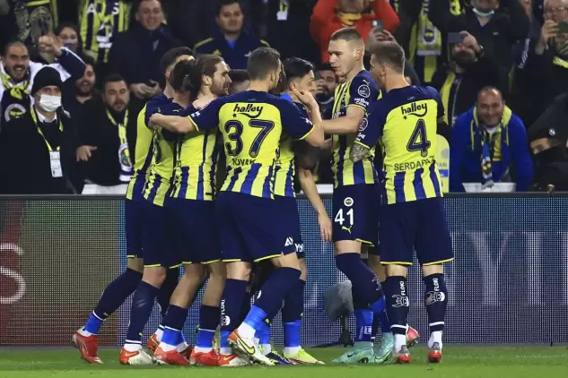 Fenerbahçe'de gönderilecek futbolcular belli oldu! 5 isim...