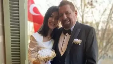 Yeni evli Erman Toroğlu'na Katar görevi