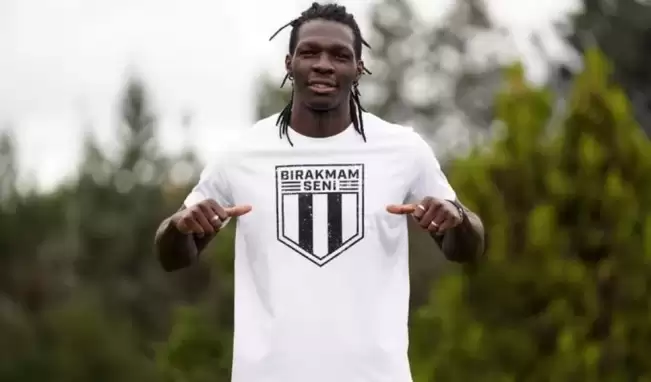 N'Sakala'dan tepki çeken kupa paylaşımı! Kardeeeshhh