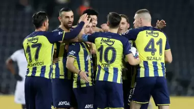 Uzaktan da olsa Fenerbahçe takipte kalmak istiyor İşte Kadıköy'deki 11'ler...