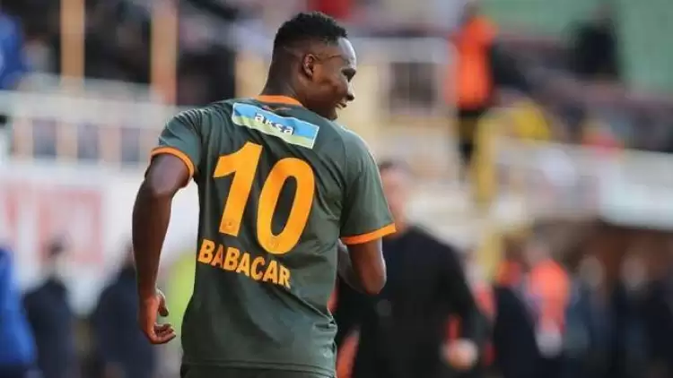 Aytemiz Alanyaspor Khouma Babacar ile yollarını ayırdı