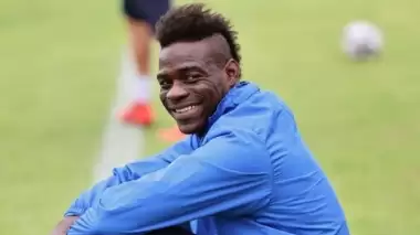 Balotelli Fenerbahçe Adana Demirspor maçını korsan yayından izledi