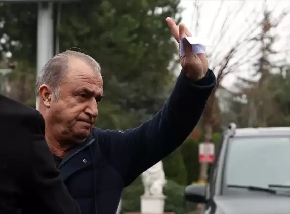 Fatih Terim, Futbolcularla Vedalaşarak Florya'dan Ayrıldı