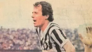 Altay, Mustafa Denizli'nin 11 numaralı formasını emekli ediyor