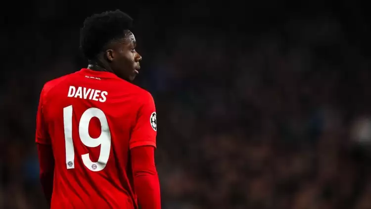 Bayern Münih'te Alphonso Davies şoku!