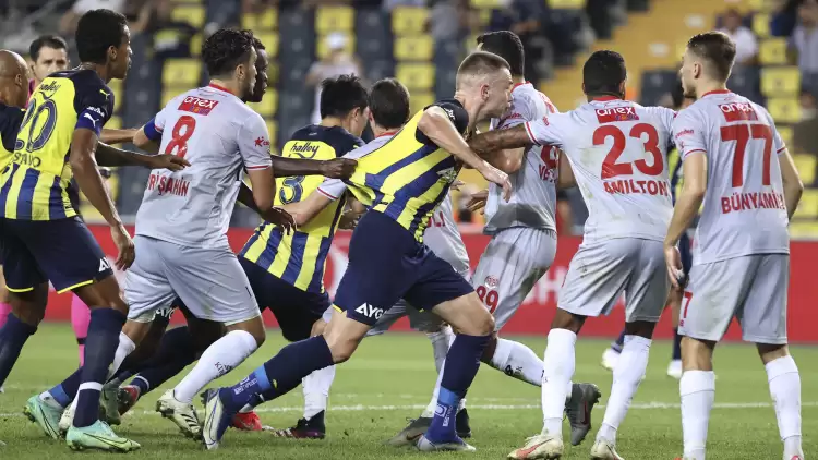 Antalyaspor-Fenerbahçe Maçı Saat Kaçta, Hangi Kanalda? İşte ilk 11'ler