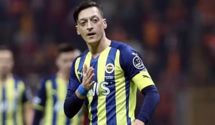 Fenerbahçe'de Mesut Özil'den İsmail Kartal'a flaş tepki!