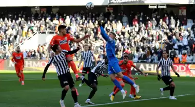 Hasret 14 oldu, Altay yine gülmüyor!