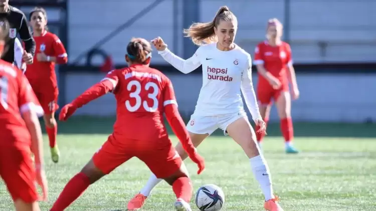 Turkcell Kadın Futbol Süper Ligi: Galatasaray-Konak Belediyespor: 1-1