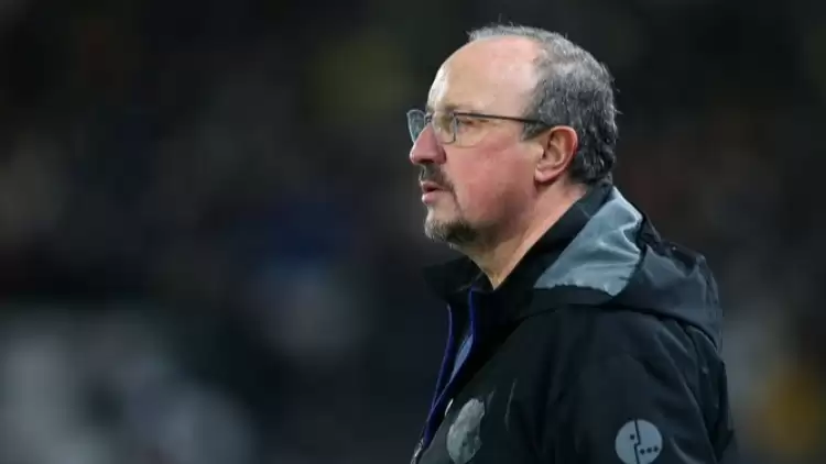 Everton Rafael Benitez ile yollarını ayırdı