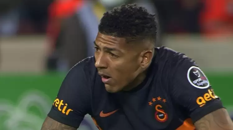 Van Aanholt: ''Biz Galatasarayız, kendi aramızda da konuşuyoruz''