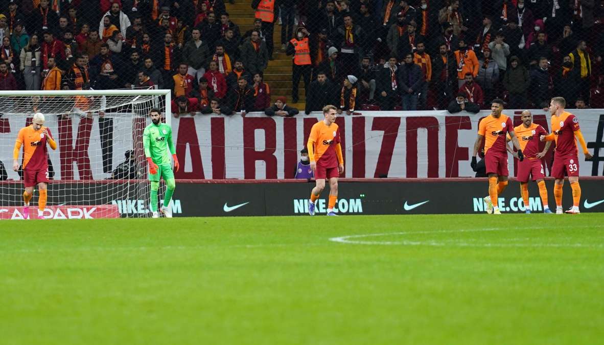 ajansspor: Galatasaray'da Domenec Torrent'den, Kasımpaşa Maçı Sonrası Açıklamalar