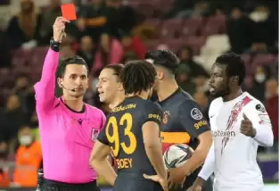  Tahkim Taylan Antalyalı'nın cezasını indirdi! Trabzon maçında sahada