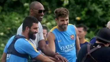 Arda Turan Kobe Bryant'ı unutmadı