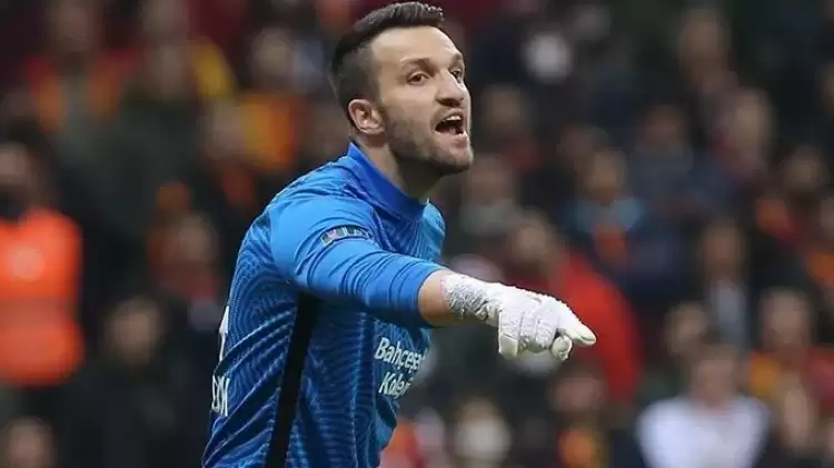 Okan Kocuk Galatasaray'ın yeni kalecisi Pena'nın gönderisini beğendi