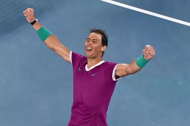 Avustralya Açık'ta Daniil Medvedev'i Yenen Rafael Nadal Şampiyon Oldu