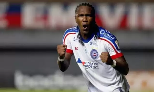 VİDEO - Bu adam yaşlanmıyor! Hugo Rodellaga'dan harika frikik golü...