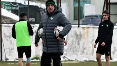 Mesut Bakkal: "Denizlispor küllerinden doğacak"