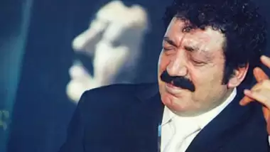 Yerden yere vurdu! Müslüm Baba...