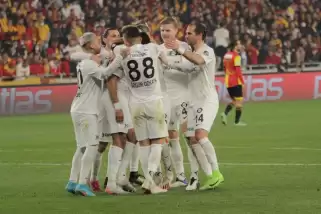 Altay, lanet seriyi derbide bitirdi