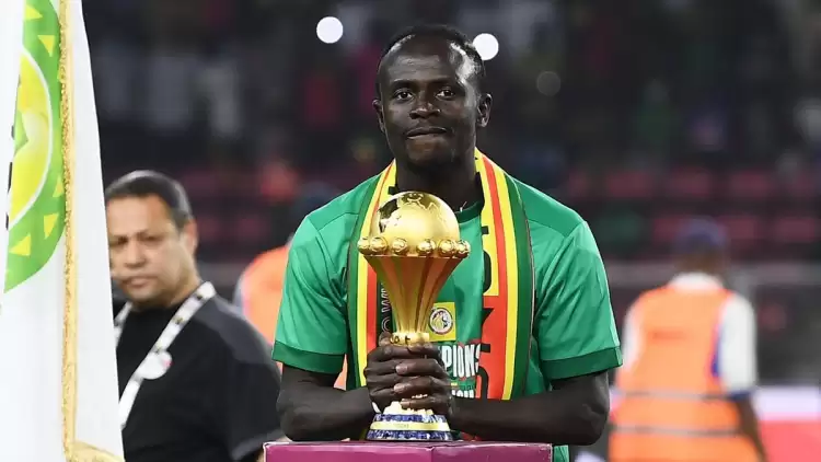 Saido Mane, Afrika Uluslar Kupası’yla yatakta bu pozu verdi