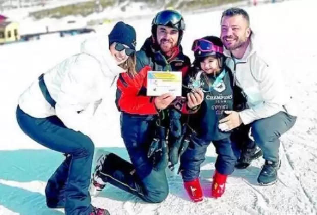 Fatih Terim'in kızı Buse Terim Bahçekapılı kayak yaparken sakatlandı