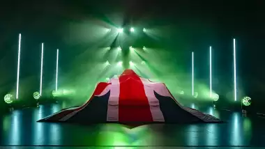 Aston Martin, 2022 Formula 1 aracı AMR22'i tanıttı!