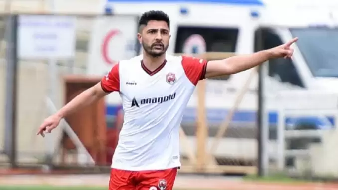 'Beşiktaşlı Messi' kendisini keşfeden Önder Karaveli'den işaret bekliyor!